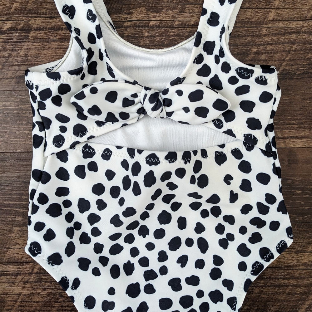 NEW! Old Navy One Piece Swimsuit - Picture 12 of 12